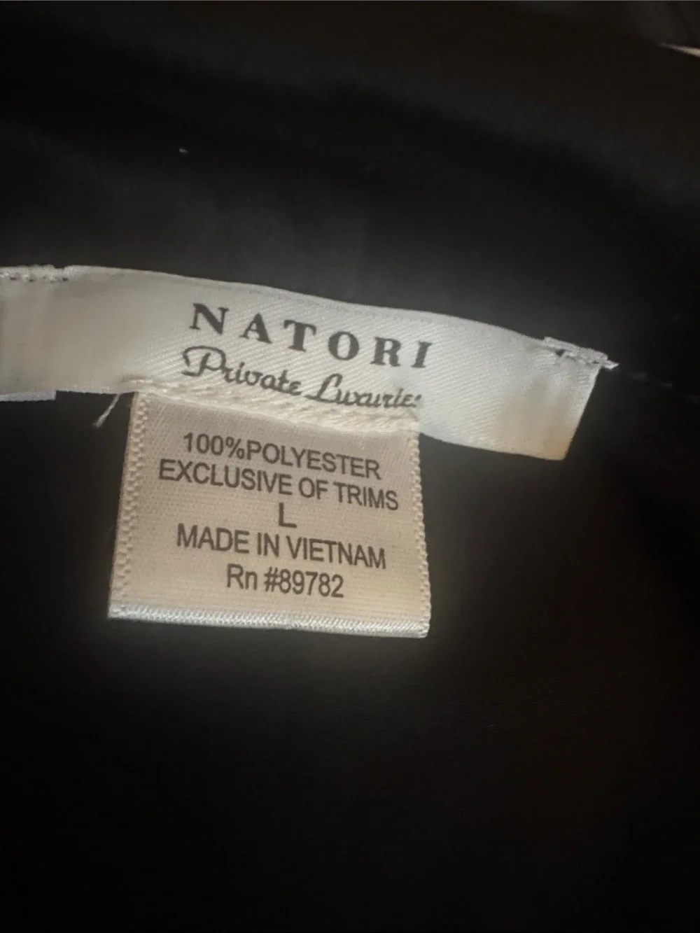 Natori luxurious black